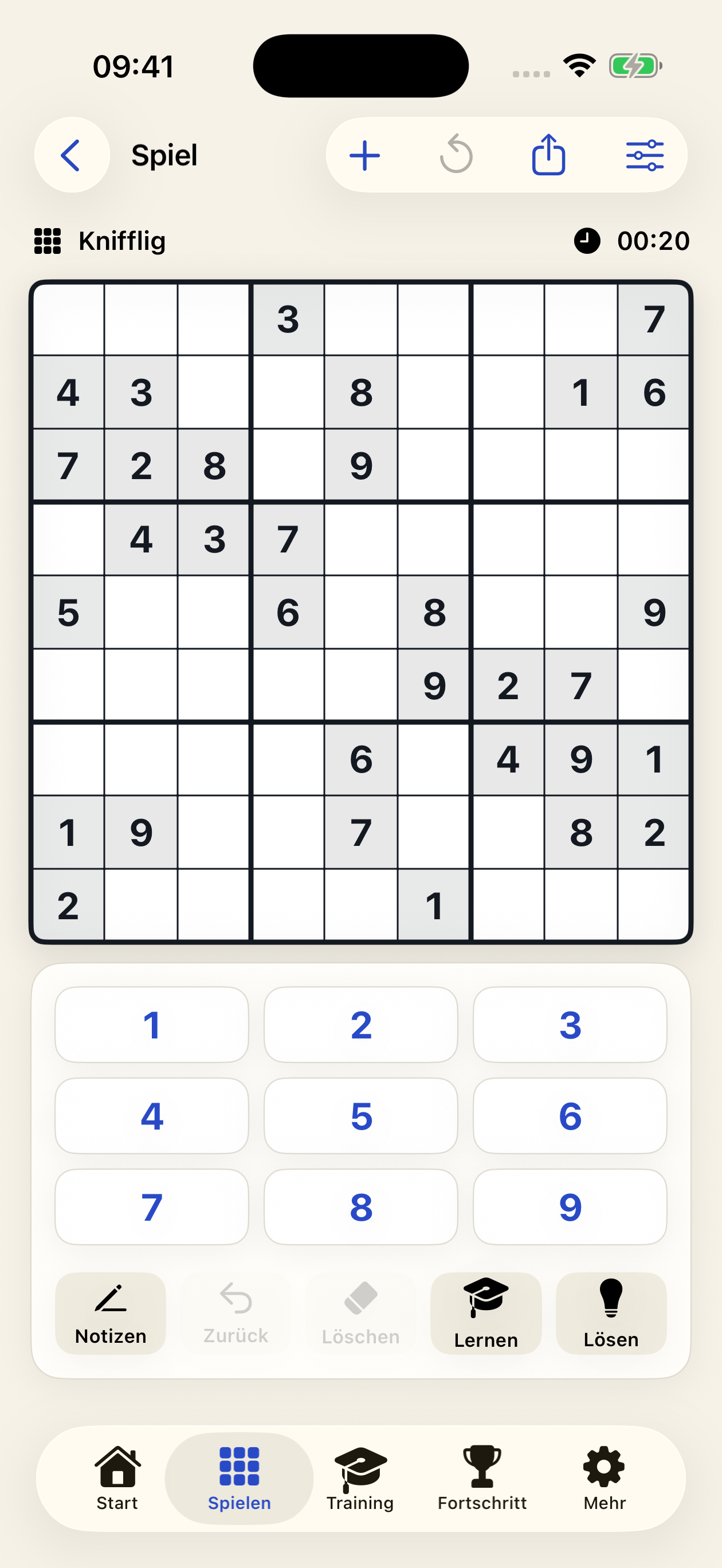 Kompletter ASudoku-Spielbildschirm mit klassischen Zahlen, Eingabefeld und Navigation