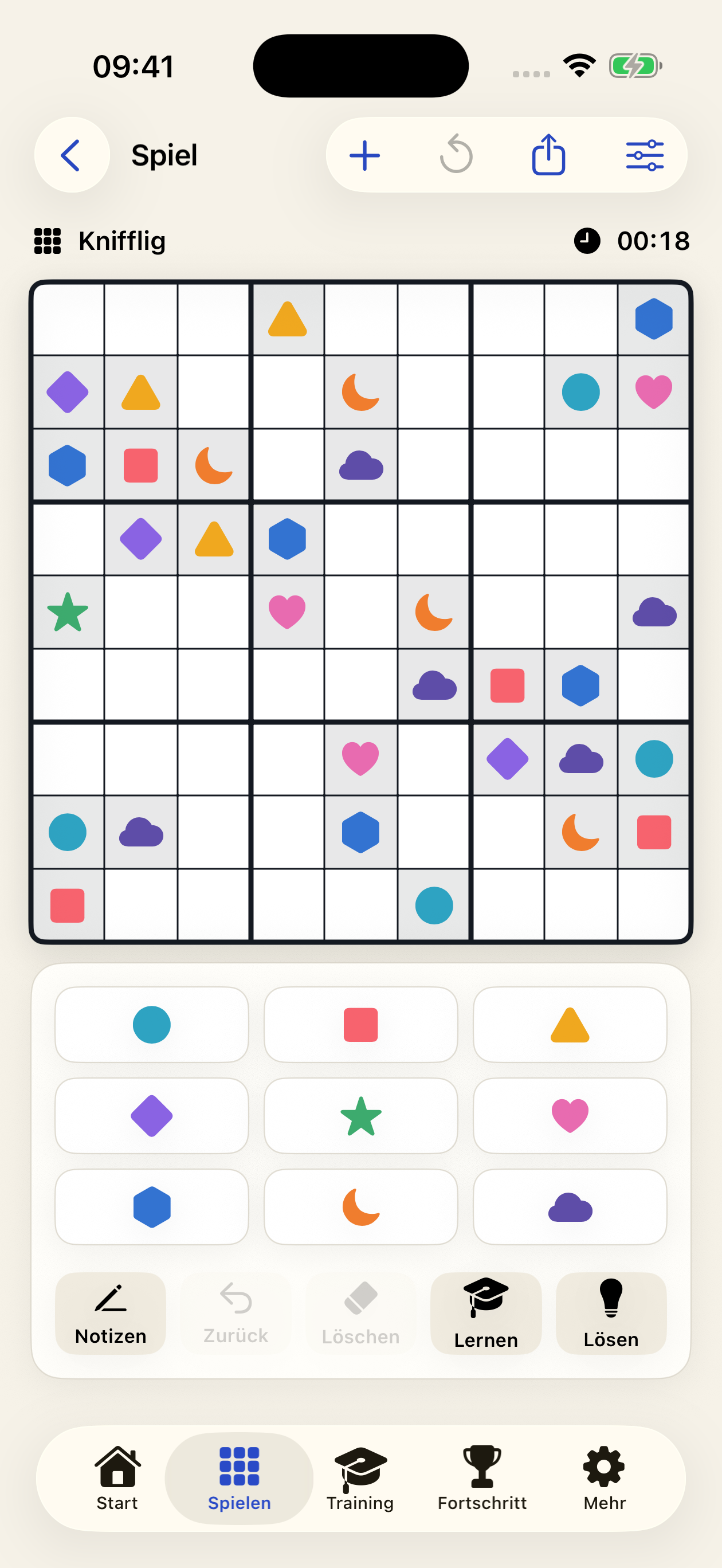 Kompletter ASudoku-Spielbildschirm mit Formen, Eingabefeld und Navigation